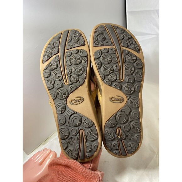 Chaco Flip Flops Sandals Womens 9M Brown Tan Neutral Distressed Thong - Picture 9 of 9